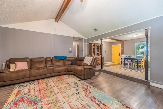 $295,000 | 104 Sherry Lynn Drive, China Spring, TX 76633