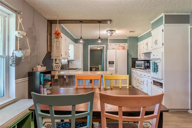 $295,000 | 104 Sherry Lynn Drive, China Spring, TX 76633