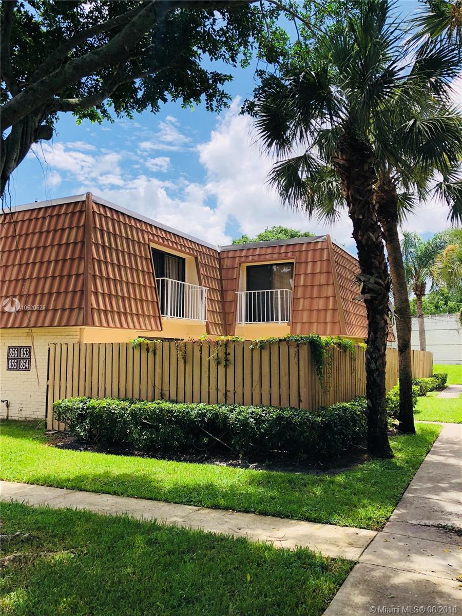 854 Blue Ridge Circle, Unit 854 West Palm Beach, FL 33409 - Photo 12 of 41