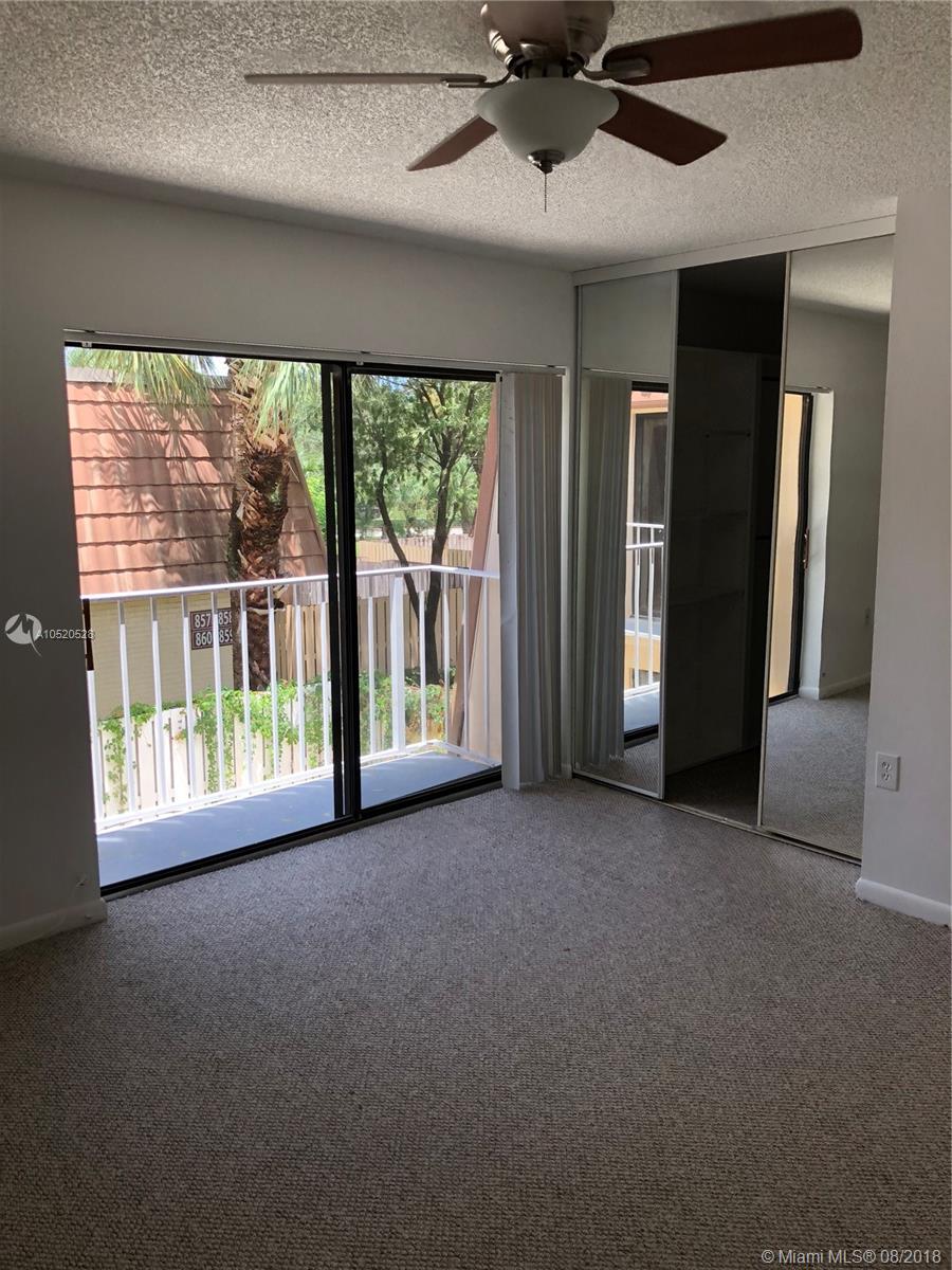 854 Blue Ridge Circle, Unit 854 West Palm Beach, FL 33409 - Photo 13 of 41