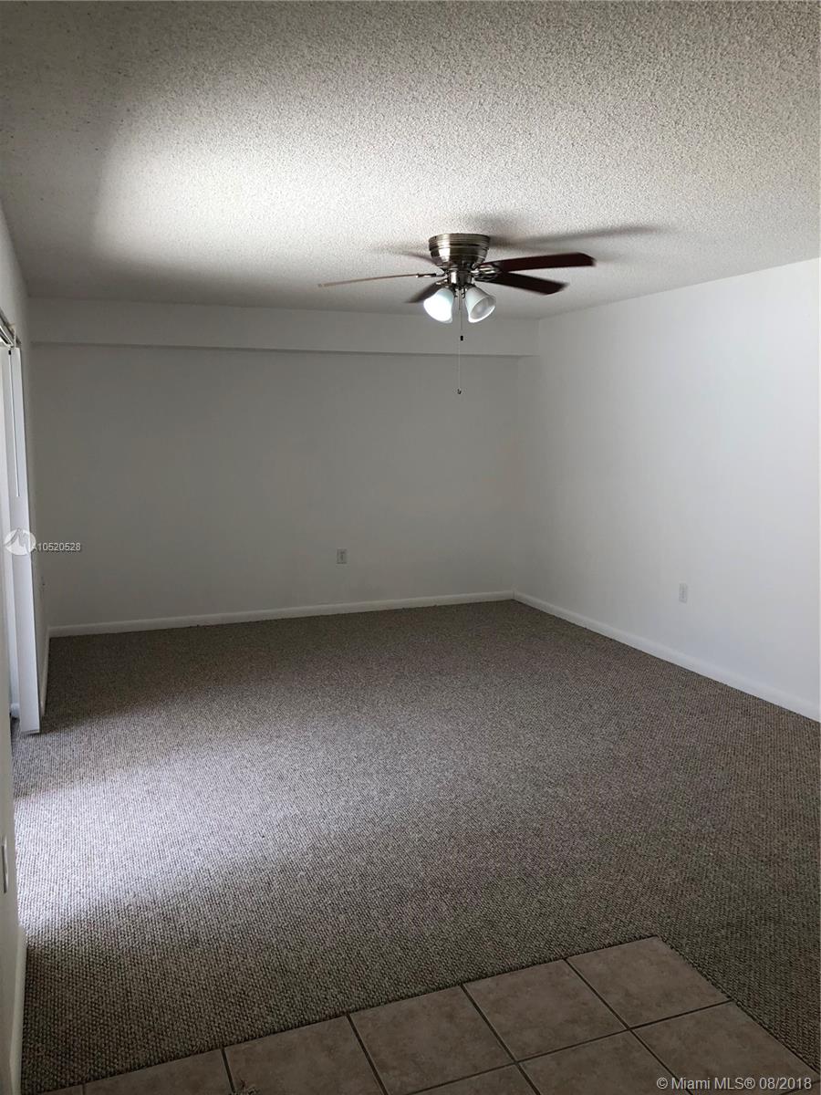 854 Blue Ridge Circle, Unit 854 West Palm Beach, FL 33409 - Photo 14 of 41