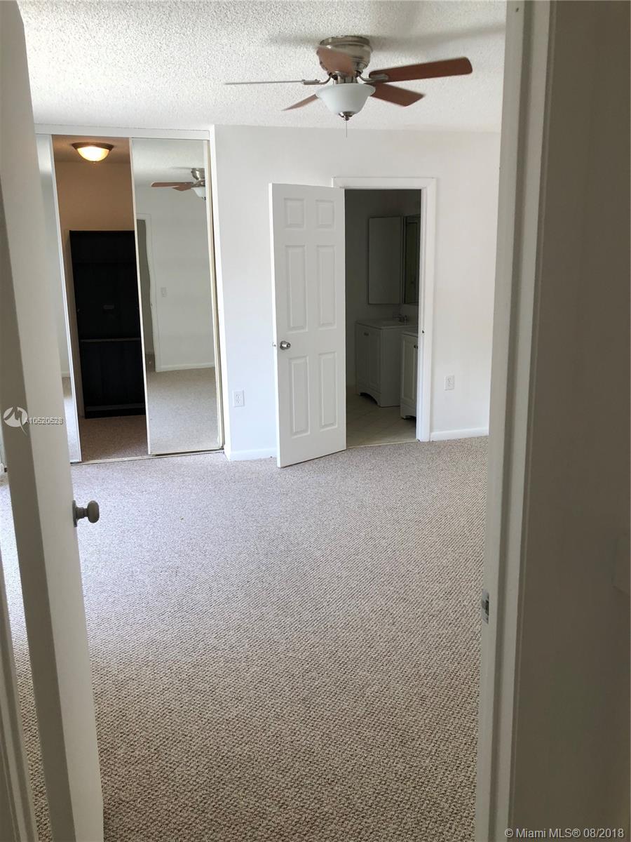854 Blue Ridge Circle, Unit 854 West Palm Beach, FL 33409 - Photo 29 of 41