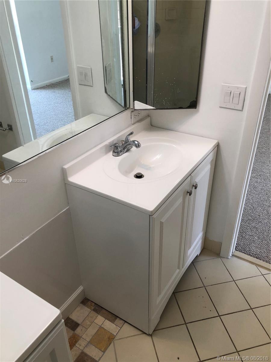 854 Blue Ridge Circle, Unit 854 West Palm Beach, FL 33409 - Photo 30 of 41