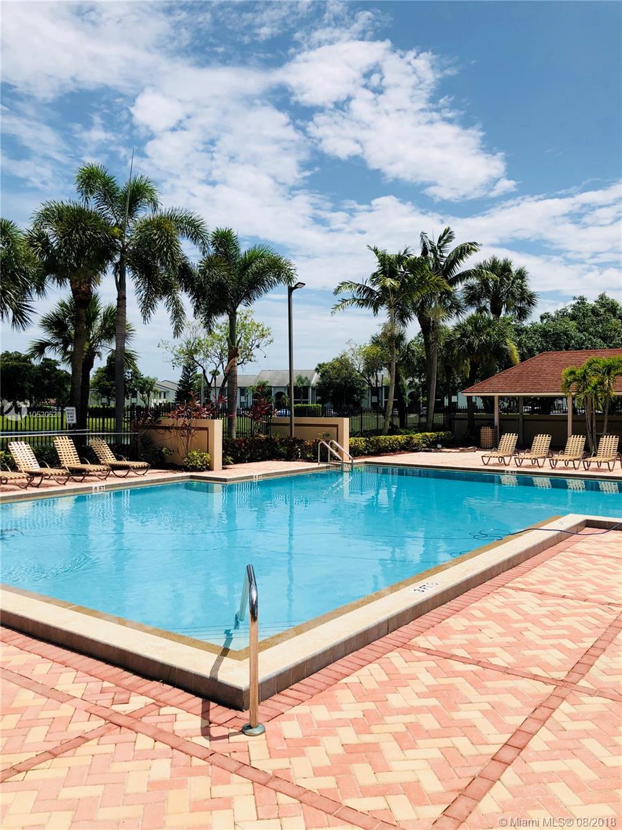 854 Blue Ridge Circle, Unit 854 West Palm Beach, FL 33409 - Photo 7 of 41