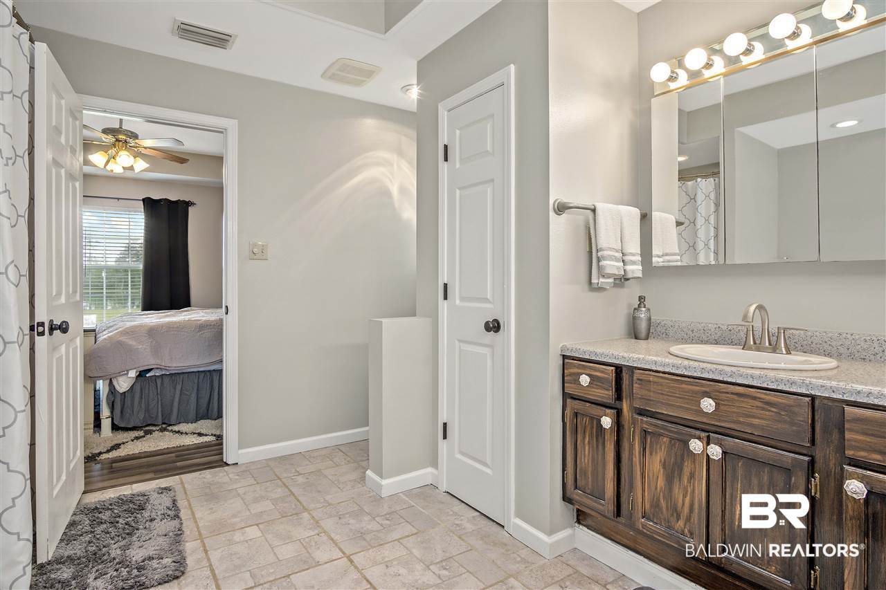 34760 Pine Road South Stapleton, AL 36578 - Photo 16 of 28 Master Bath