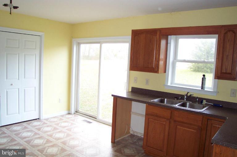29068 River Road Chestertown, MD 21620 - Photo 9 of 11 Kitchen