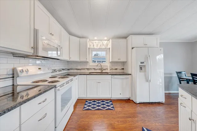 $660,000 | 305 Mill Lake Road, Huddleston, VA 24104