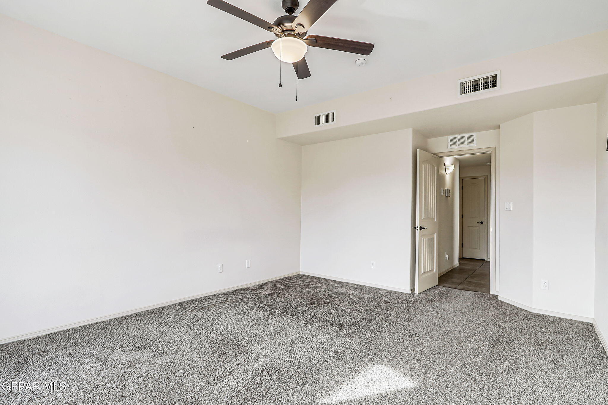 14604 Randall Cunningham El Paso, TX 79938 - Photo 32 of 42 26-web-or-mls-IMG_4046