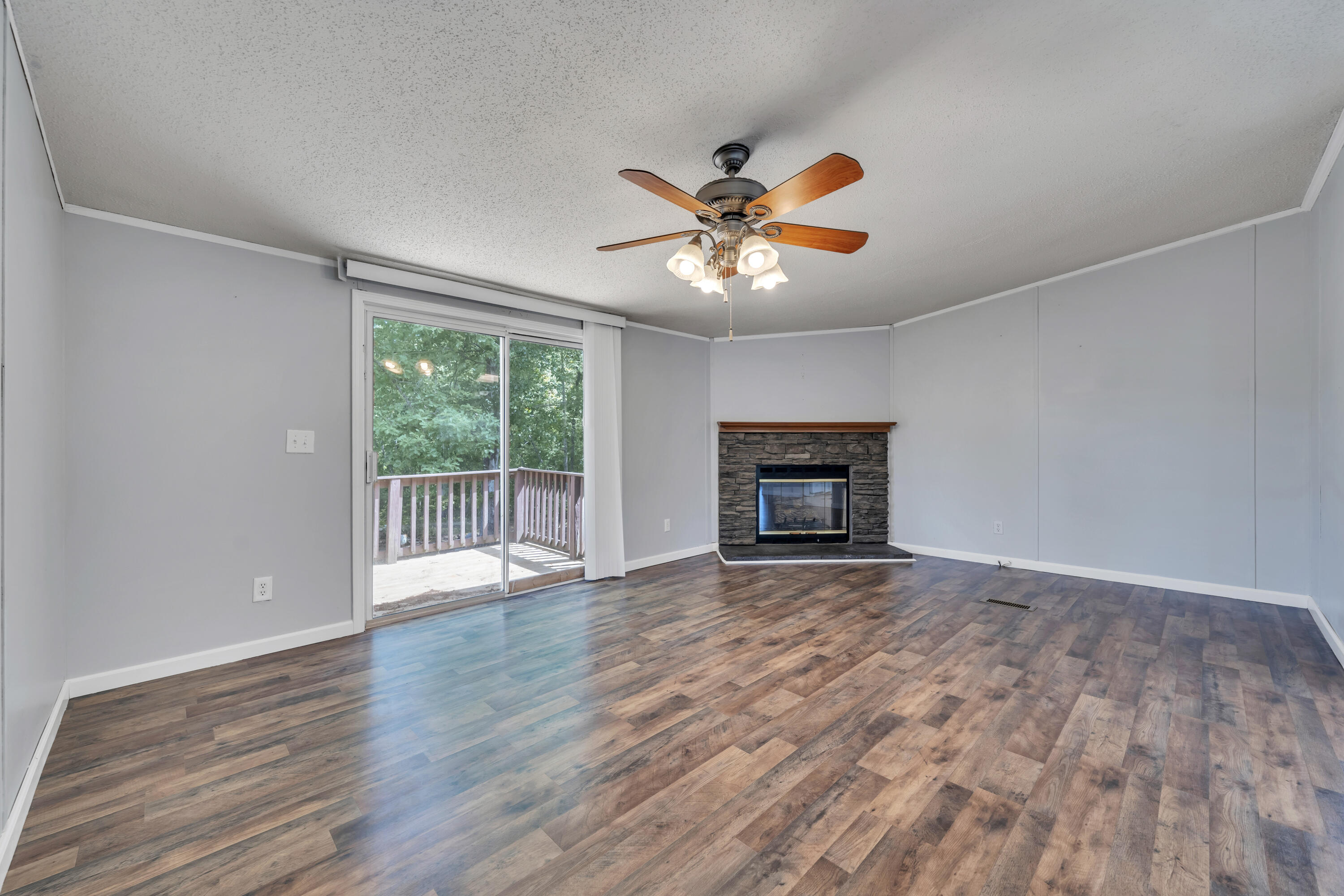 369 Smith Road Bassett, VA 24055 - Photo 7 of 32 07-MIB05298
