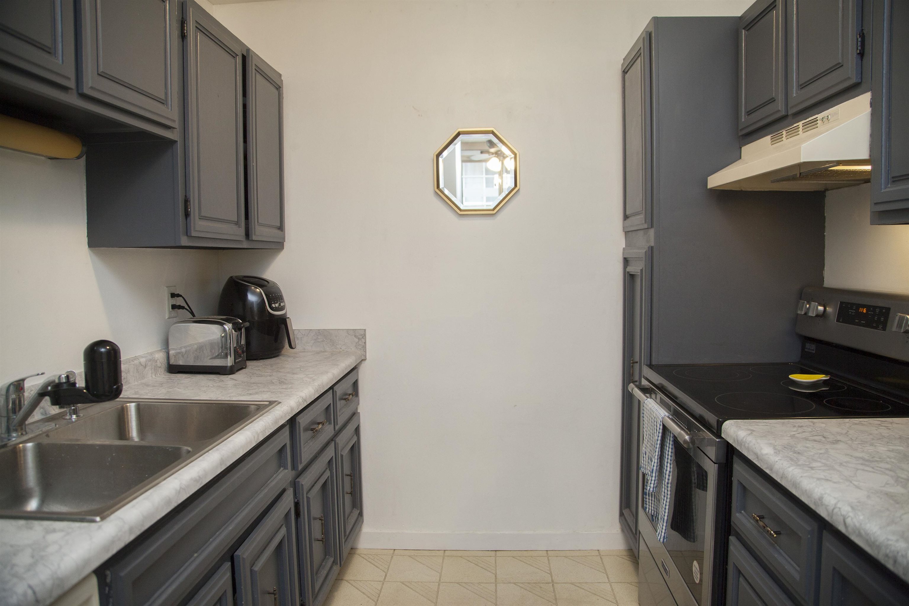 6239 Charing Cross Lane, Unit B2 Middleton, WI 53562 - Photo 6 of 31