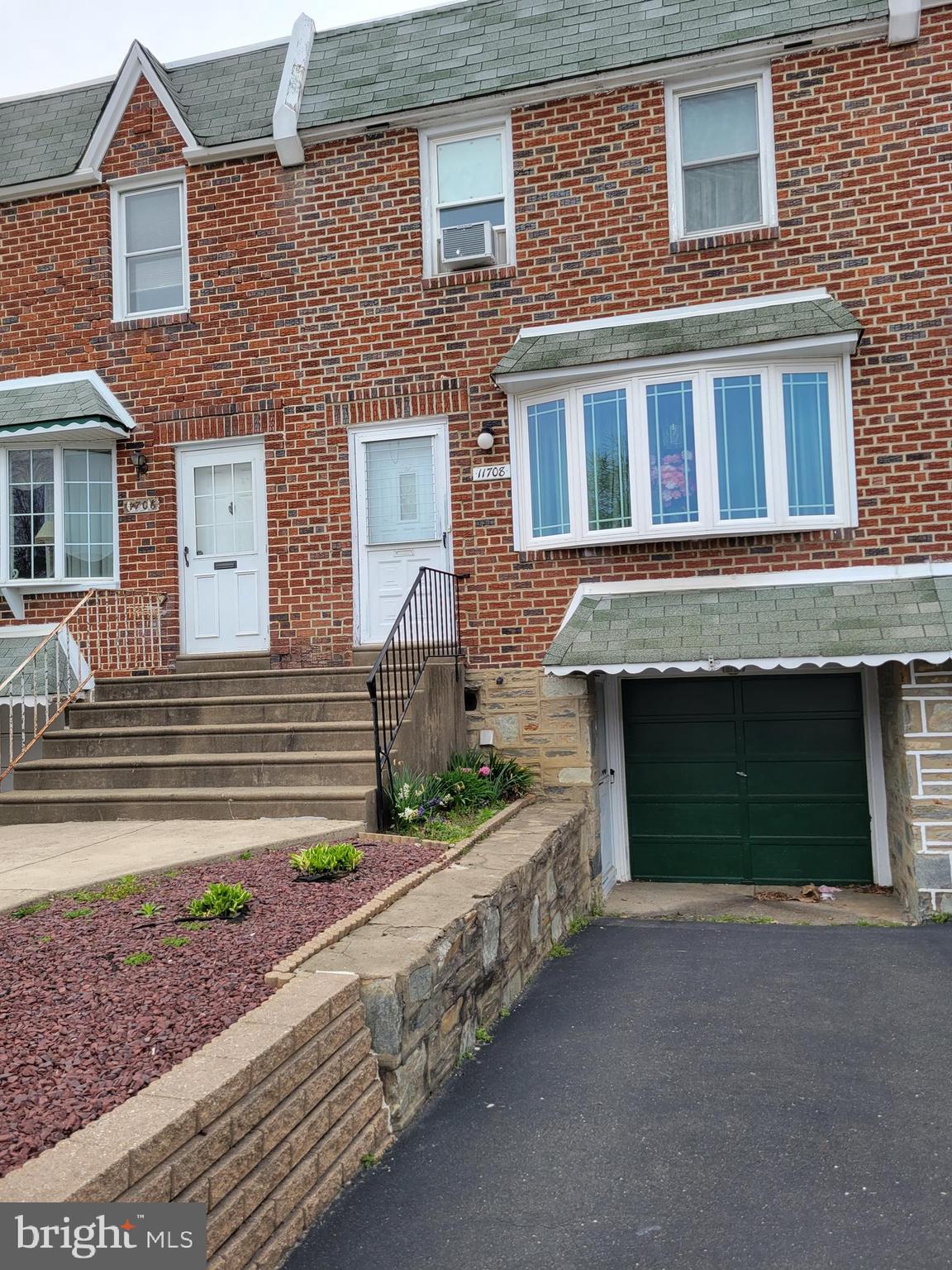 11708 Millbrook Road Philadelphia, PA 19154 - Photo 1 of 24 front look