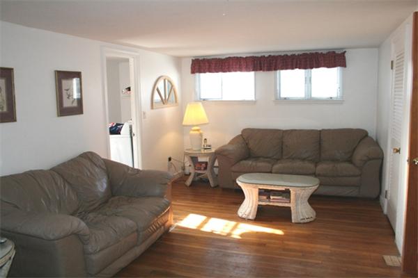 14 Carter Road Lynnfield, MA 01940 - Photo 8 of 10 Gallery Image 8