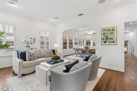 $920,000 | 6417 Lakeshore Drive, Dallas, TX 75214