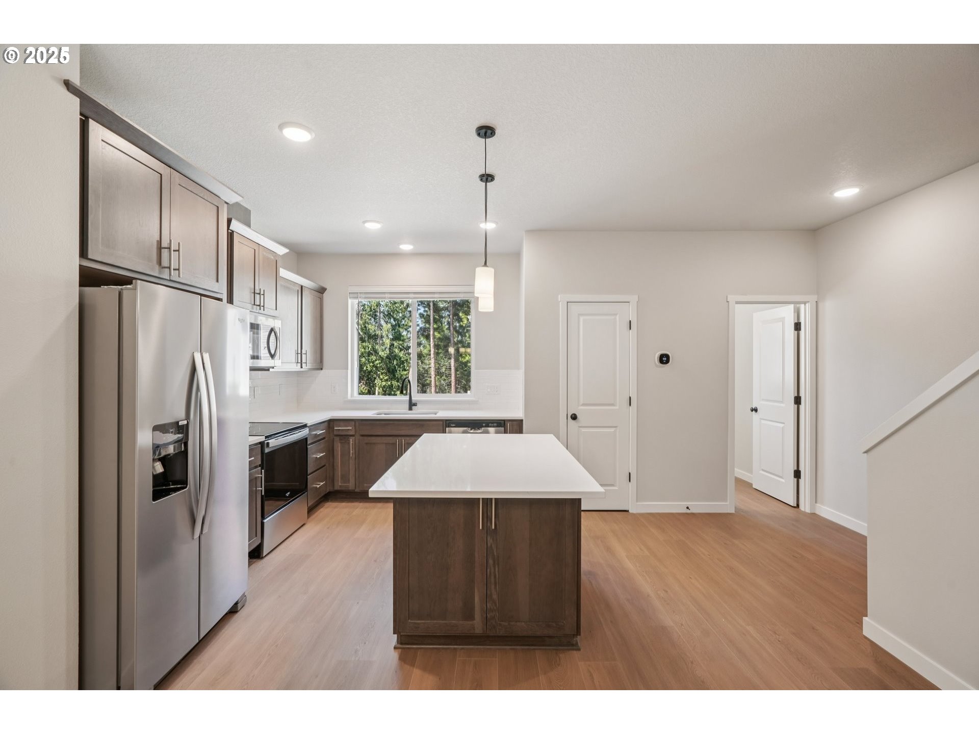 21196 Southwest Ortiz Lane Beaverton, OR 97003 - Photo 16 of 34