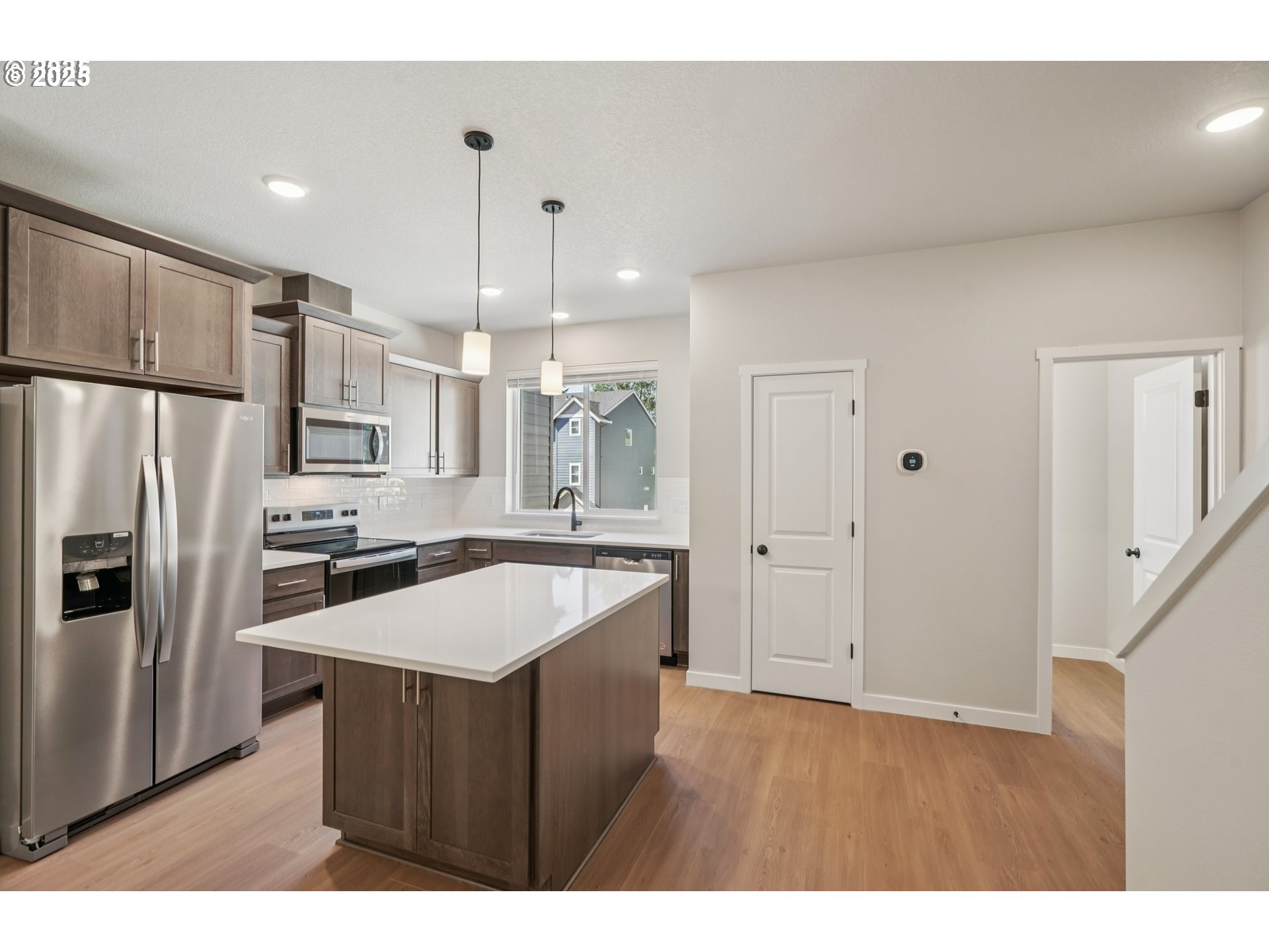 21196 Southwest Ortiz Lane Beaverton, OR 97003 - Photo 17 of 34