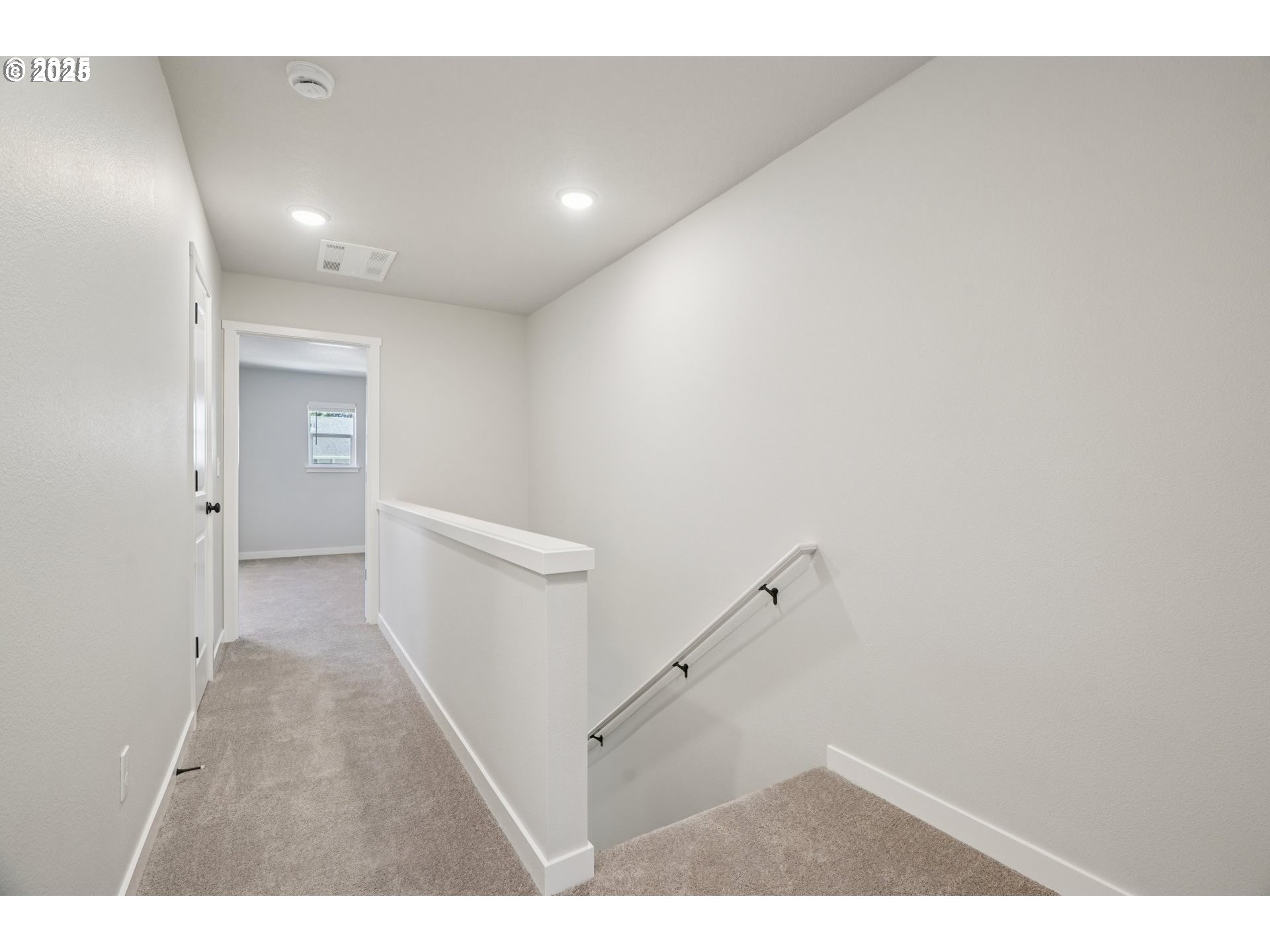 21196 Southwest Ortiz Lane Beaverton, OR 97003 - Photo 21 of 34 Bathroom