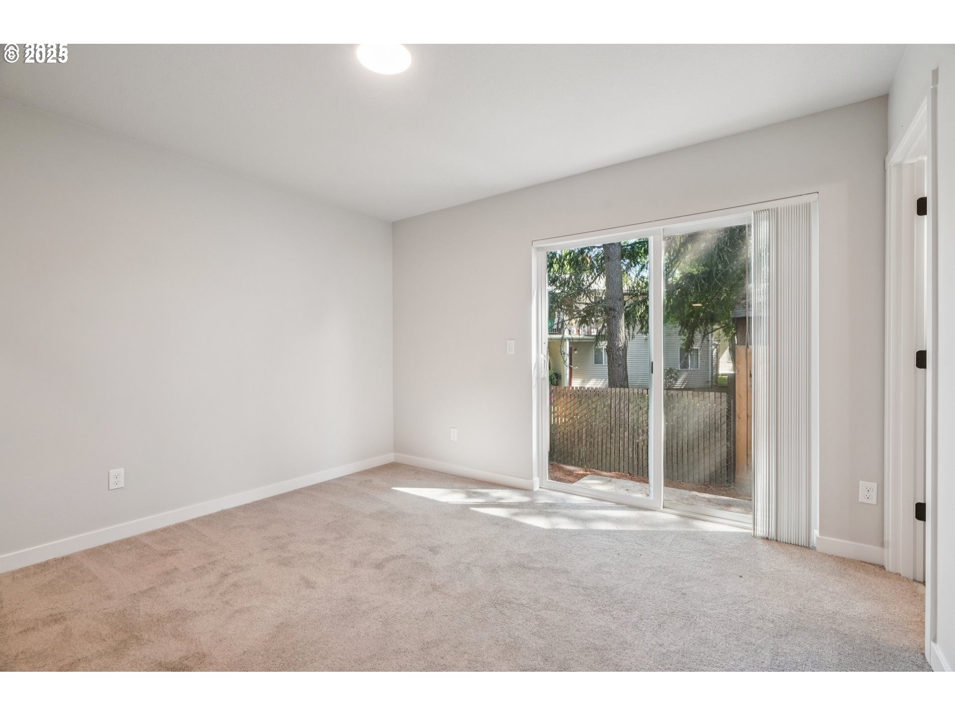 21196 Southwest Ortiz Lane Beaverton, OR 97003 - Photo 28 of 34 Bathroom