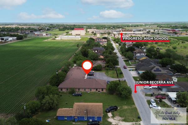 420 J R Becerra Avenue Progreso, TX 78596 - Photo 8 of 10 Gallery Image 8