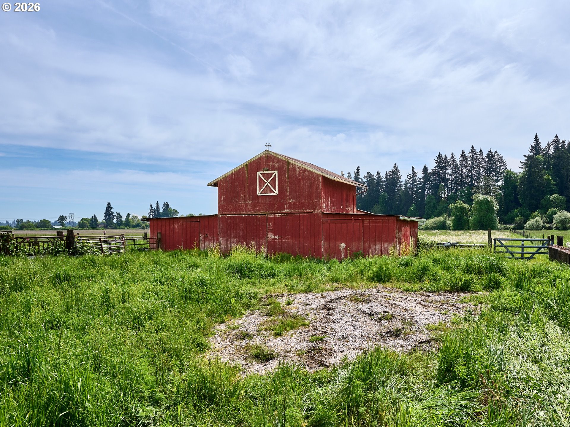 5724 South Anderson Road Aurora, OR 97002 - Photo 29 of 46 Barn