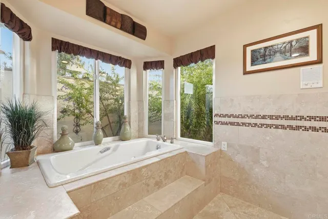 $1,249,899 | 1524 Zutano Lane, Fallbrook, CA 92028