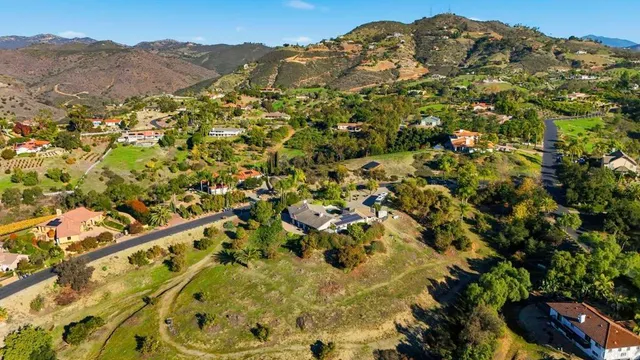 $1,249,899 | 1524 Zutano Lane, Fallbrook, CA 92028
