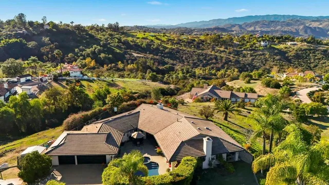 $1,249,899 | 1524 Zutano Lane, Fallbrook, CA 92028