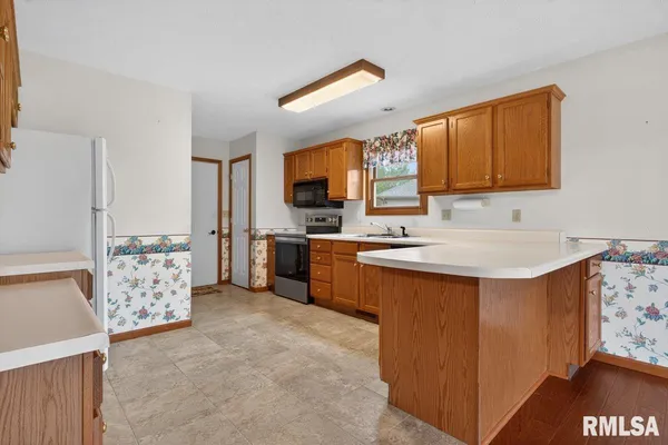 $260,000 | 1508 Coralberry Court, Springfield, IL 62712