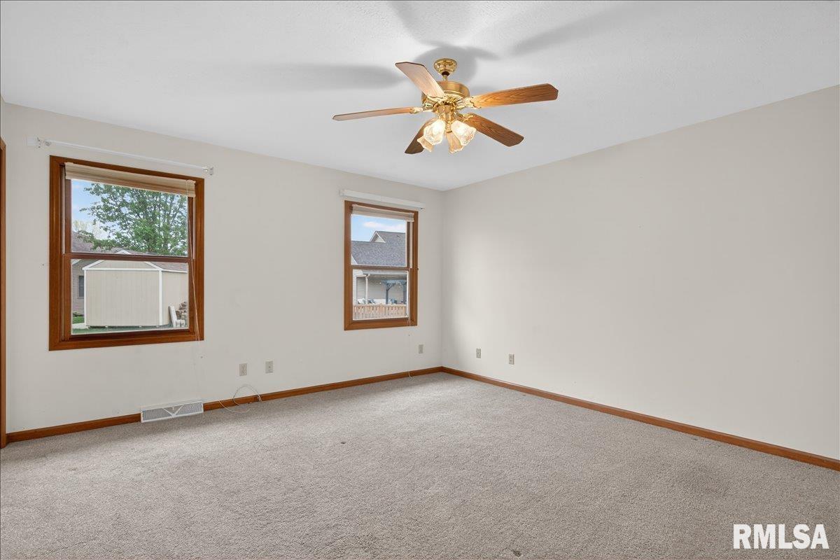 1508 Coralberry Court Springfield, IL 62712 - Photo 17 of 36