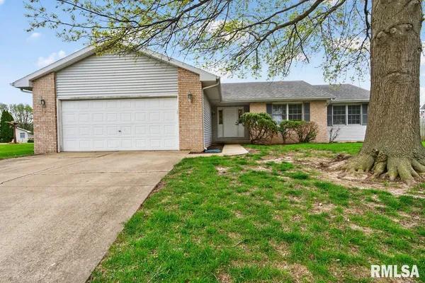 $260,000 | 1508 Coralberry Court, Springfield, IL 62712
