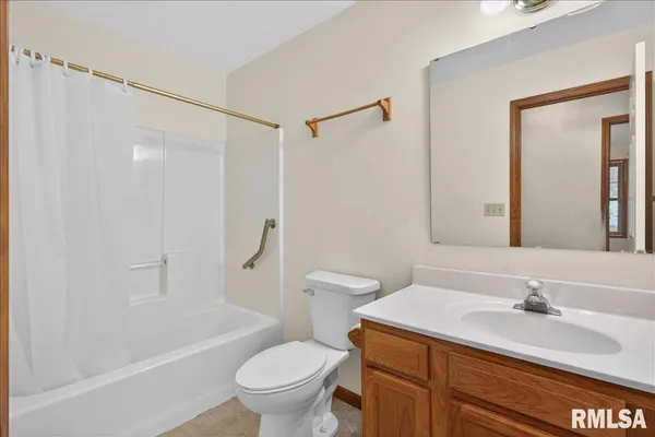 $260,000 | 1508 Coralberry Court, Springfield, IL 62712