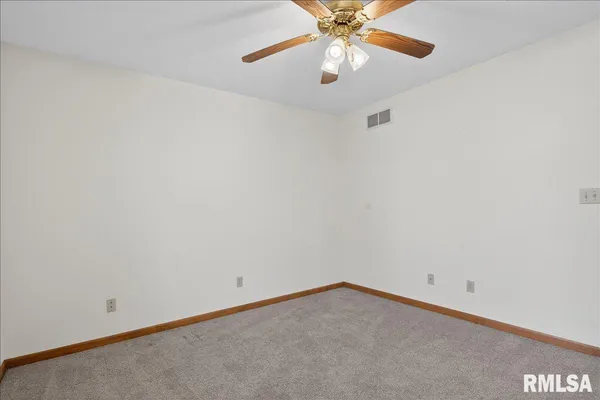 $260,000 | 1508 Coralberry Court, Springfield, IL 62712
