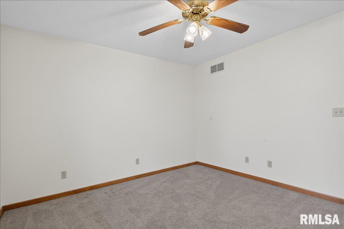 1508 Coralberry Court Springfield, IL 62712 - Photo 28 of 36