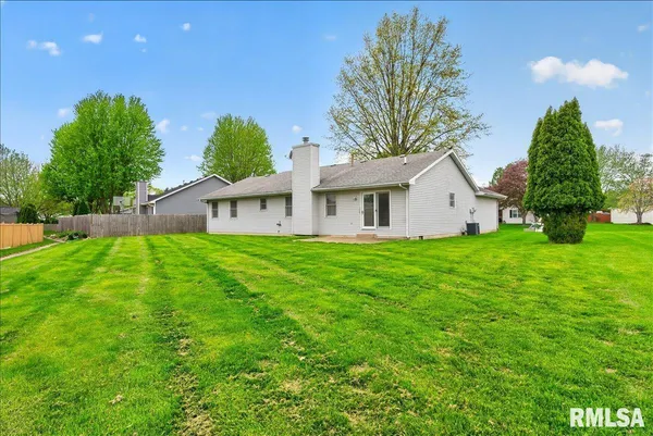 $260,000 | 1508 Coralberry Court, Springfield, IL 62712