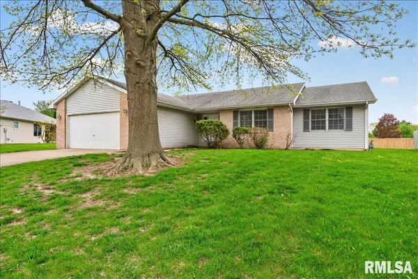 $260,000 | 1508 Coralberry Court, Springfield, IL 62712