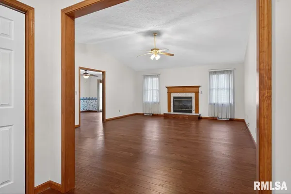 $260,000 | 1508 Coralberry Court, Springfield, IL 62712