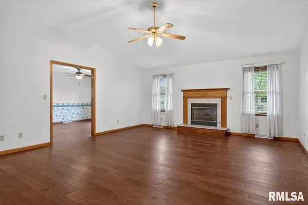 $260,000 | 1508 Coralberry Court, Springfield, IL 62712