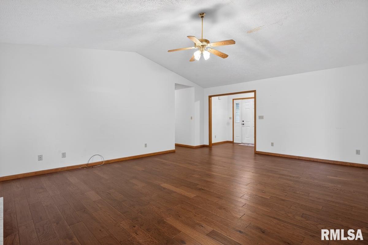 1508 Coralberry Court Springfield, IL 62712 - Photo 7 of 36