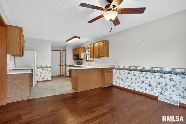$260,000 | 1508 Coralberry Court, Springfield, IL 62712