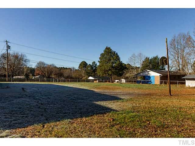 3001 Redwood Road Durham, NC 27704 - Photo 16 of 16 Yard