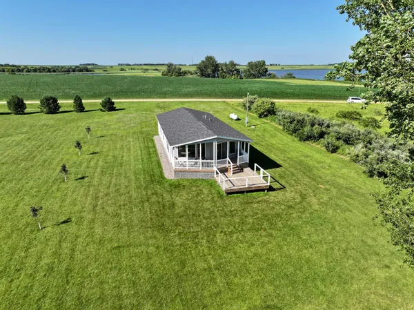 $320,000 | 7 Robbins Drive, Tracy, MN 56175