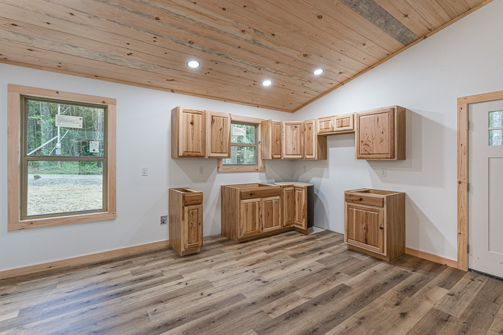 207 Seneca Road Murphy, NC 28906 - Photo 7 of 29 Gallery Image 7
