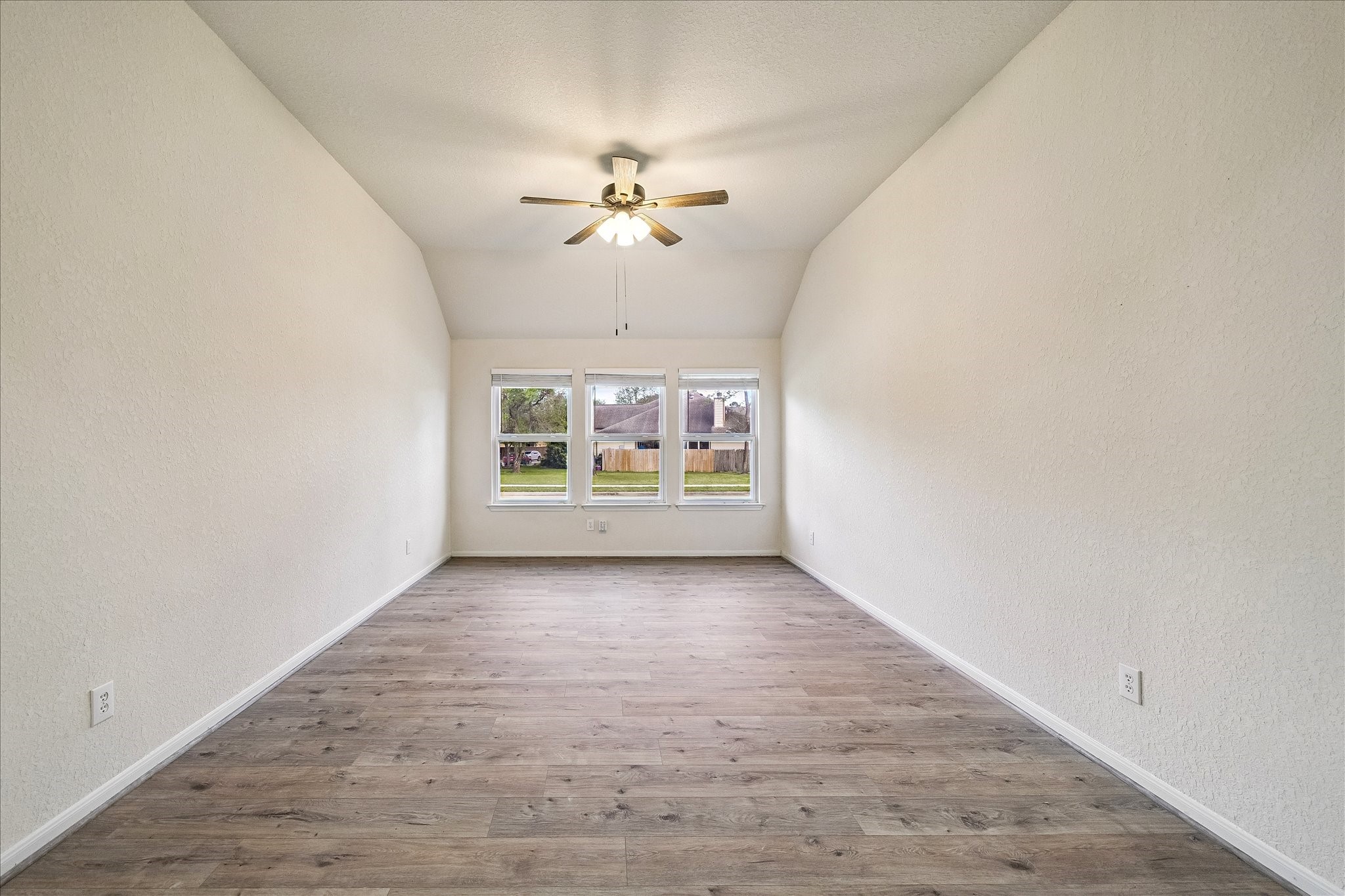 19403 Valiant Woods Drive Spring, TX 77379 - Photo 8 of 42 It’s the kind of space that turns everyday meals into moments.