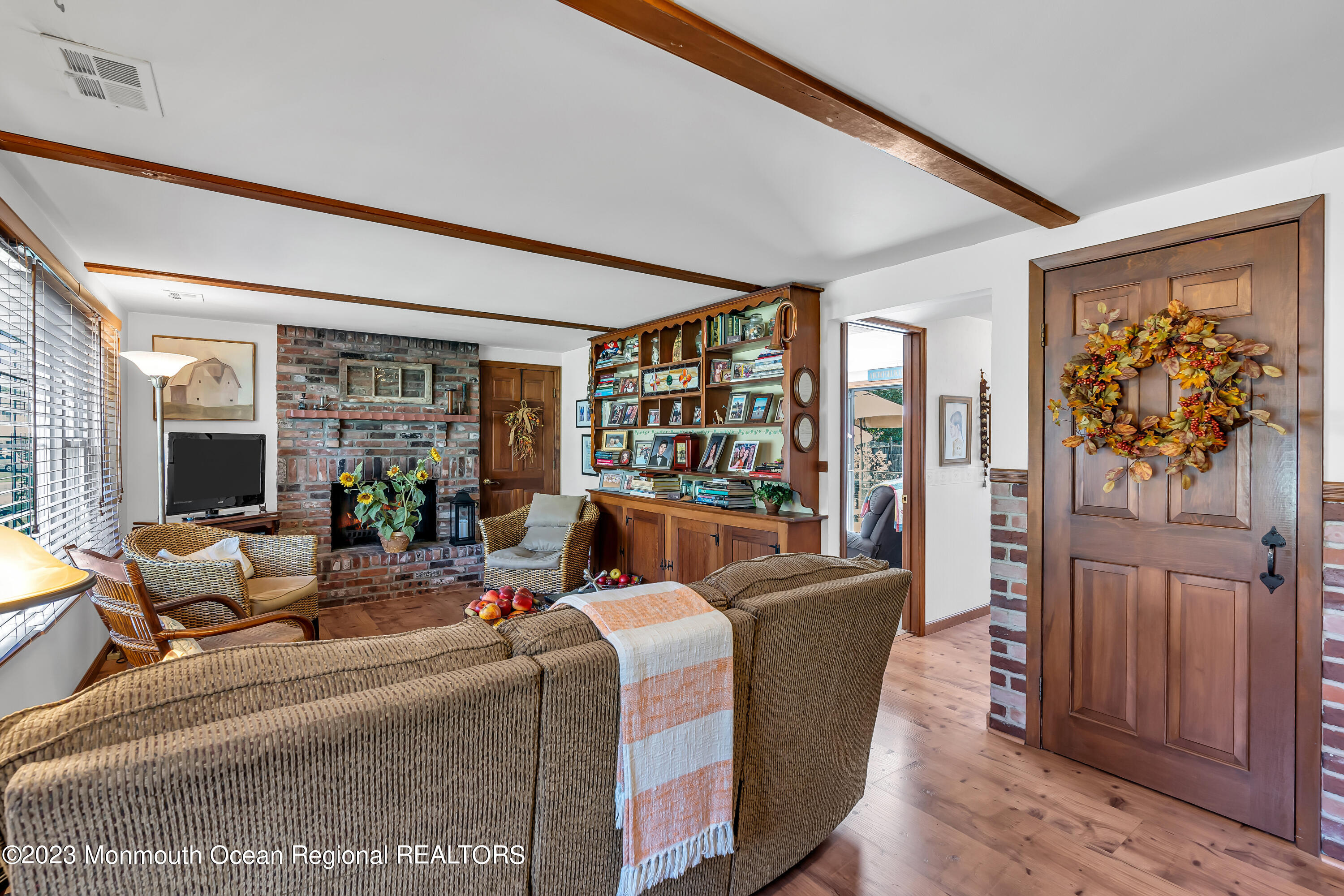41 Citadel Drive Jackson, NJ 08527 - Photo 12 of 46 a living room with furniture and a large window