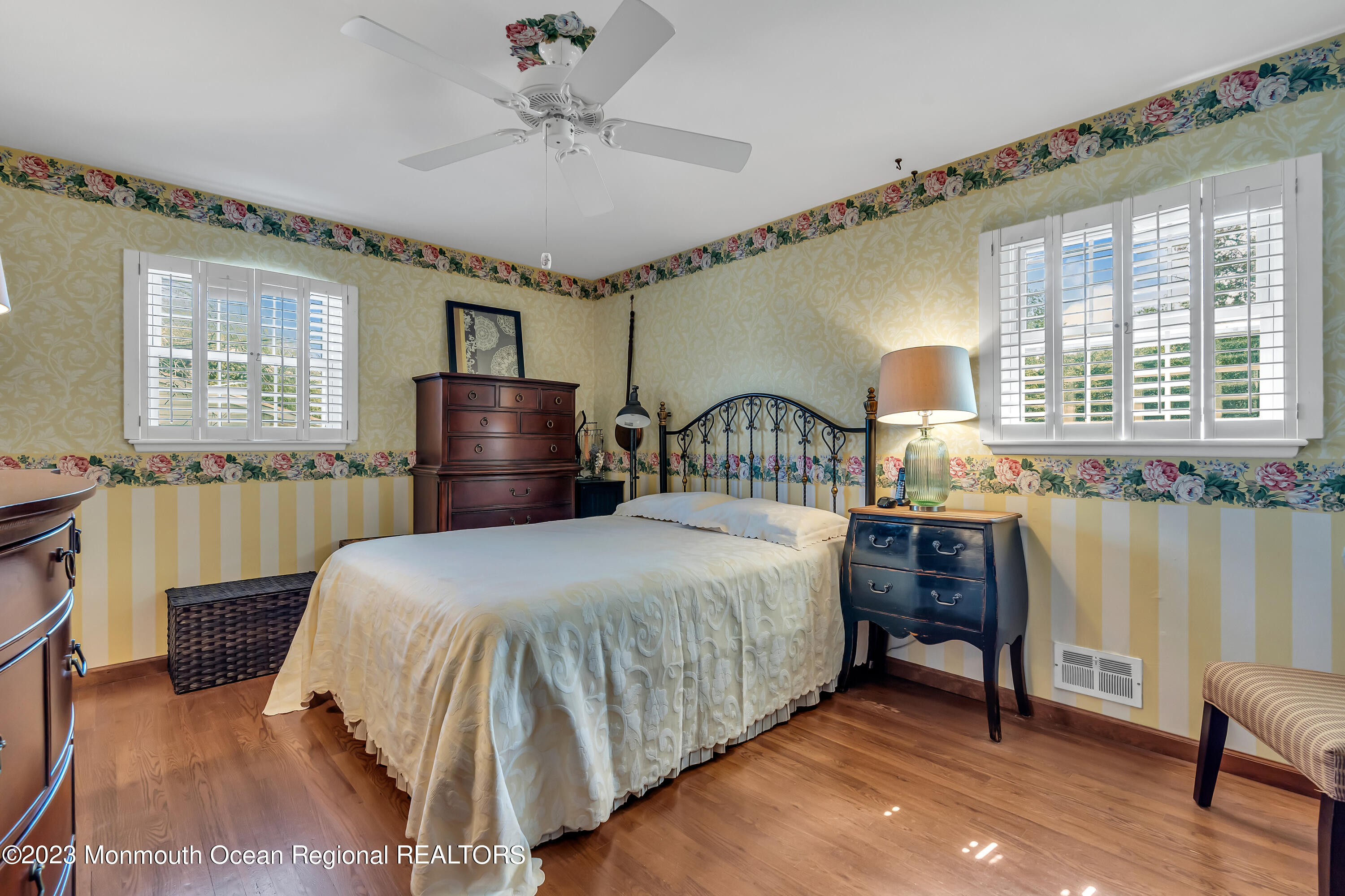 41 Citadel Drive Jackson, NJ 08527 - Photo 32 of 46 a bedroom with a bed and a table in it