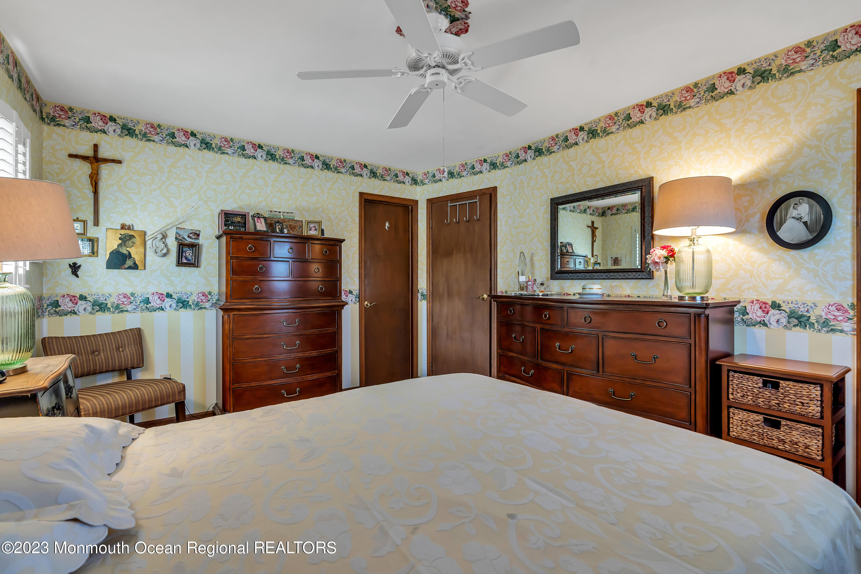 41 Citadel Drive Jackson, NJ 08527 - Photo 33 of 46 a kitchen with stainless steel appliances kitchen island granite countertop a refrigerator and a stove top oven