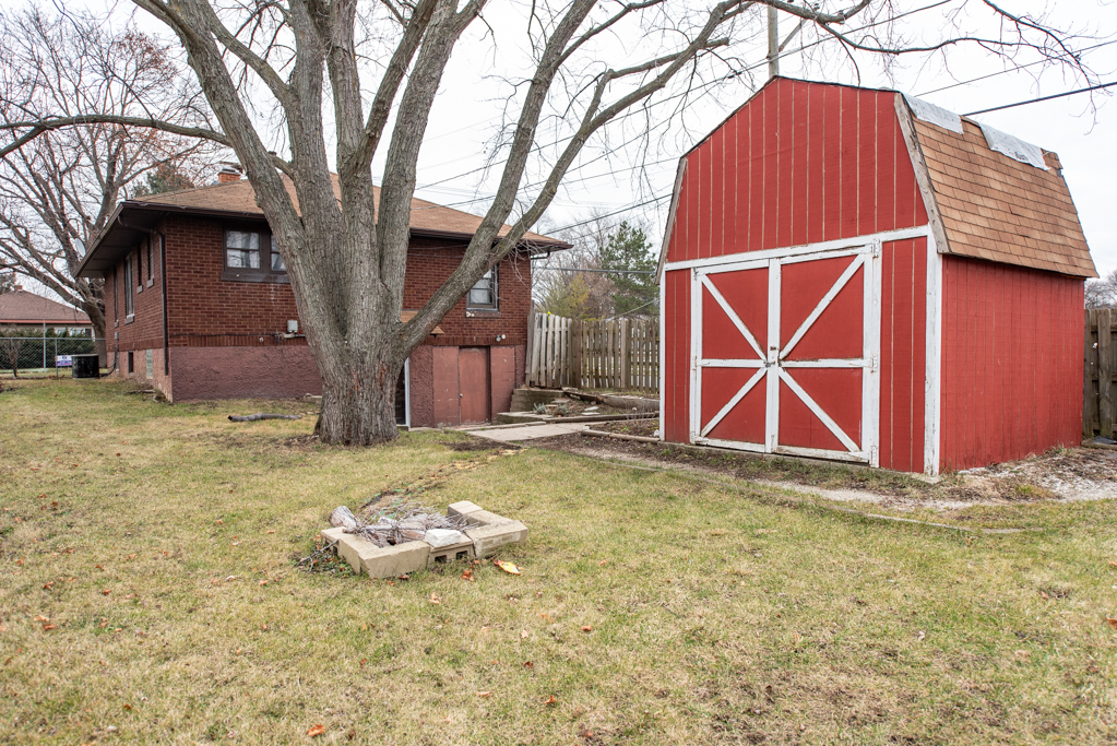 604 North Oplaine Road Waukegan, IL 60085 - Photo 29 of 31 a view of a backyard