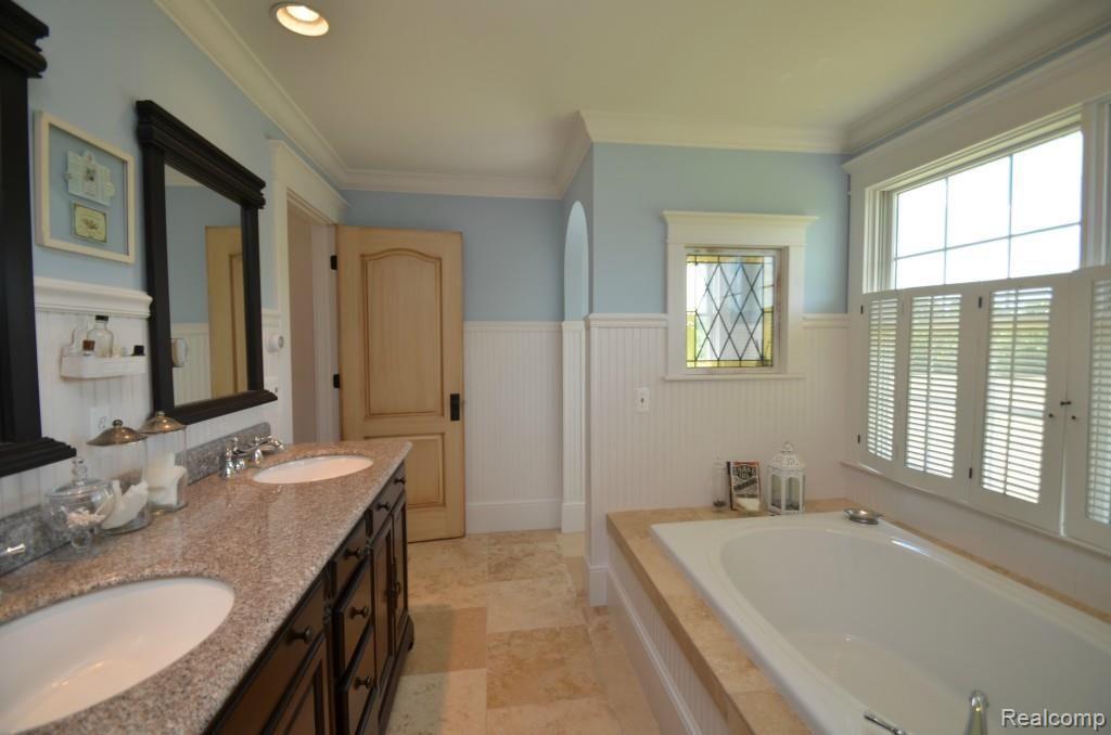 13240 Belle River Road Memphis, MI 48041 - Photo 25 of 63 belle river 13240 pro photos 094.jpg