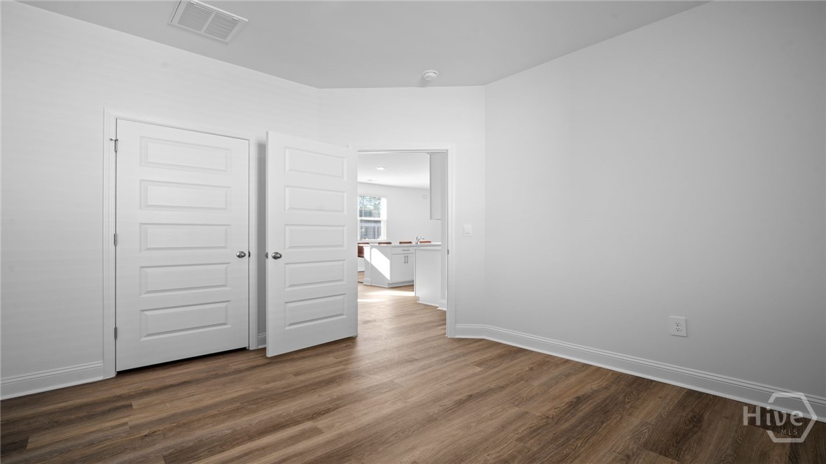 1011 Lakes Boulevard Brunswick, GA 31525 - Photo 24 of 37