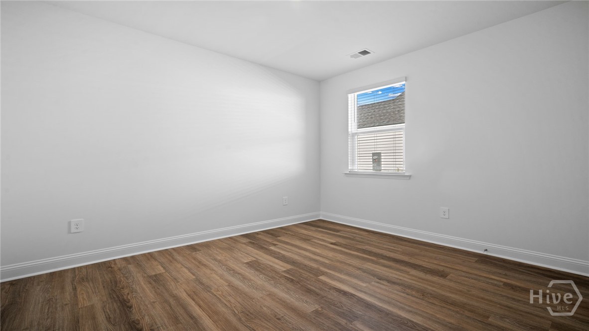 1011 Lakes Boulevard Brunswick, GA 31525 - Photo 26 of 37