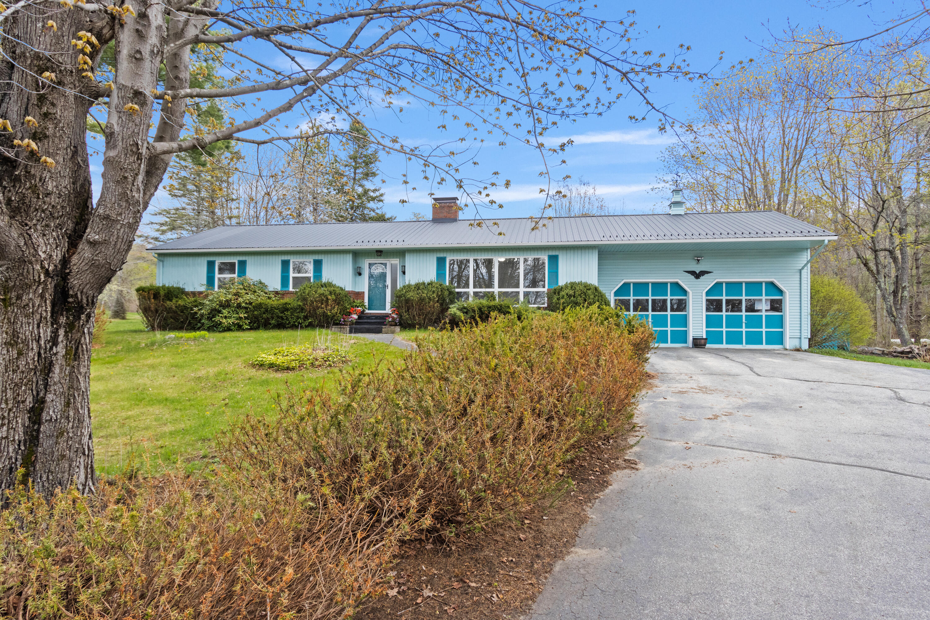 18 Martin Heights Raymond, ME 04071 - Photo 4 of 81 20260507LB-71002